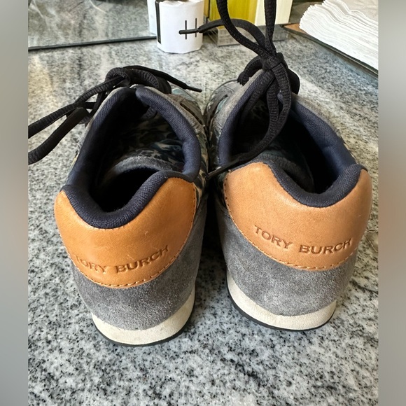 tory burch tennis shoes - Picture 3 of 5